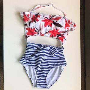 Bought of CUPSHE, size Medium